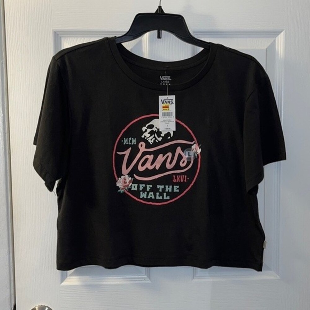 Vans | Cropped "Off The Wall" Skull Logo Graphic Tee